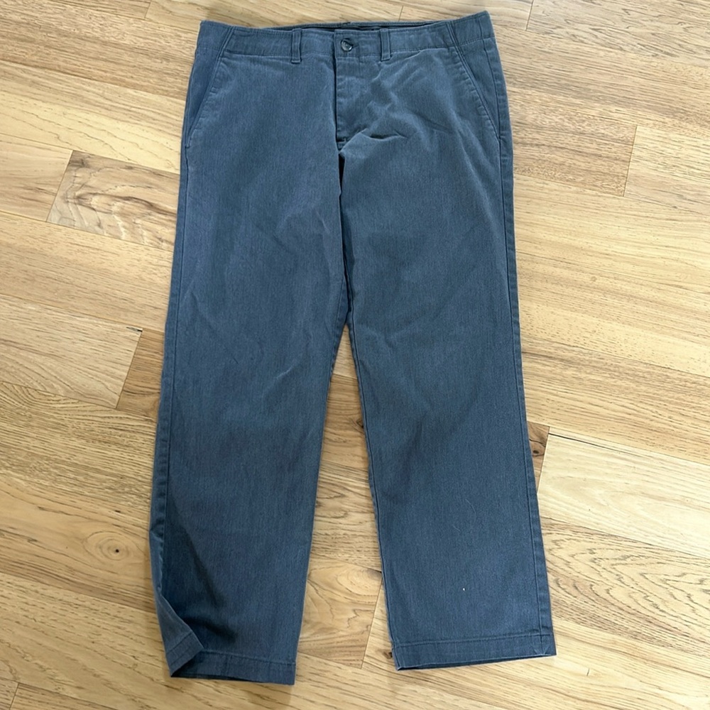 Haggar in motion 36/30 gray pants